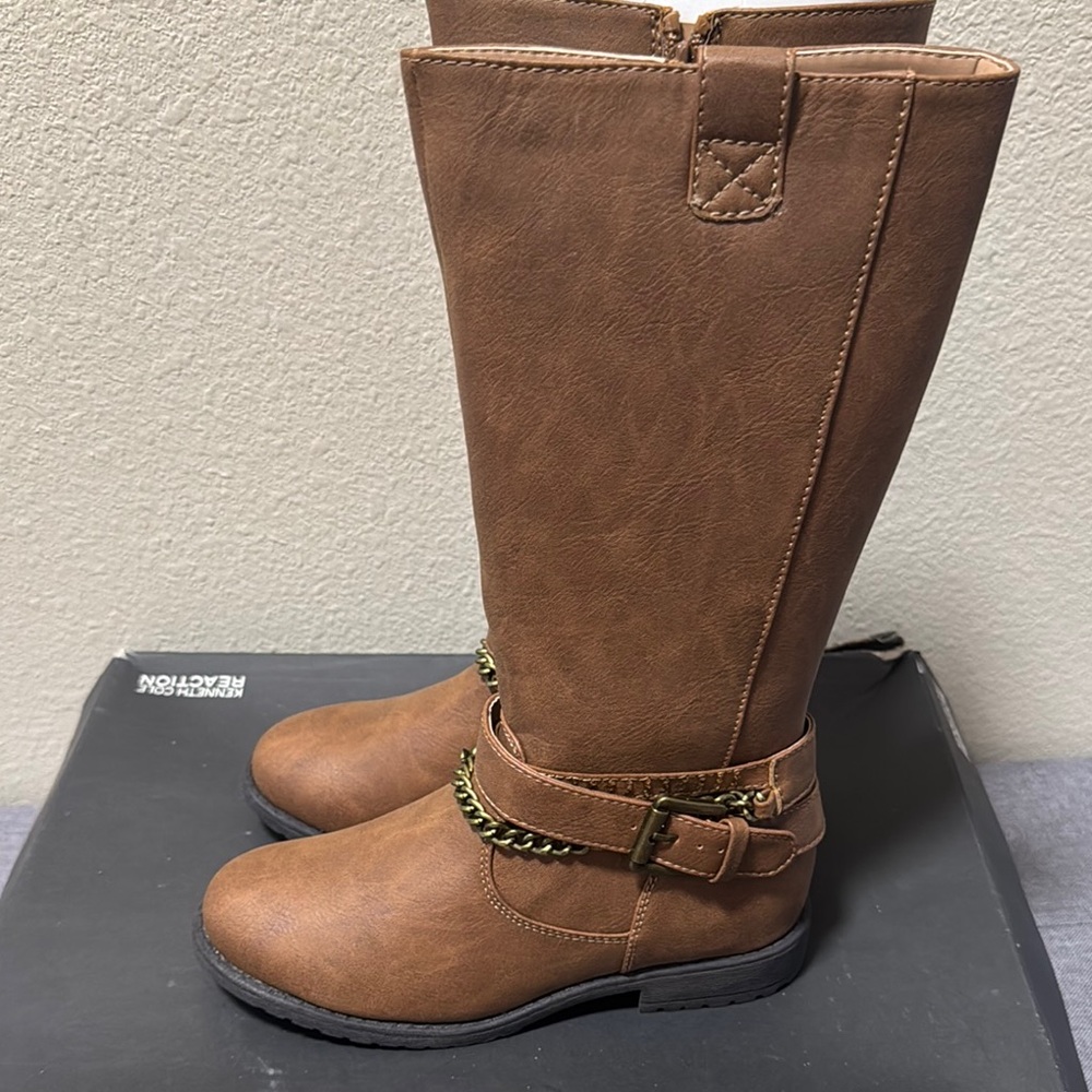 Kenneth Cole Reaction Tan Knee-High Boots with Chain Accent